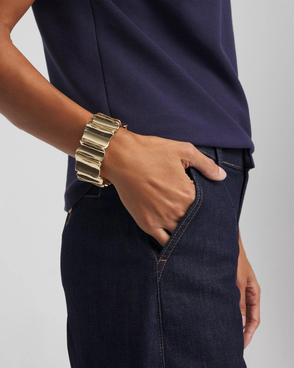 Chico's Gold Wavy Stretch Cuff