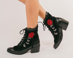 T.U.K. Shoes T2313L Black Victorian 8-Eye Rose Pointed Anarchic Heel