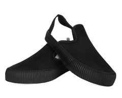 T.U.K. Shoes A3225 Black & White Twill Skull Slip-On Creeper Sneaker