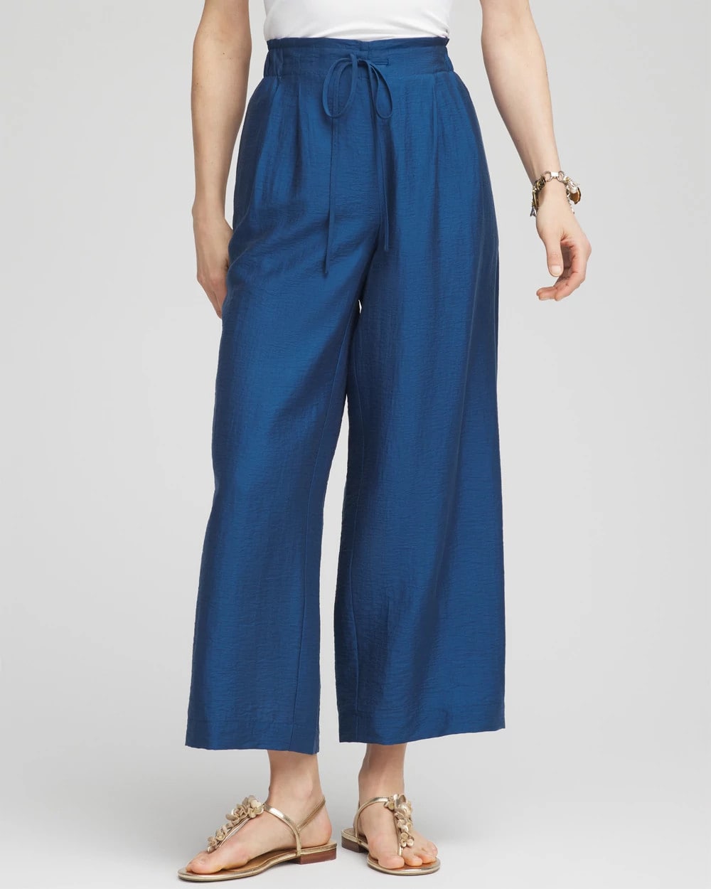 Chico's Lightweight Wide Leg Cropped Pants