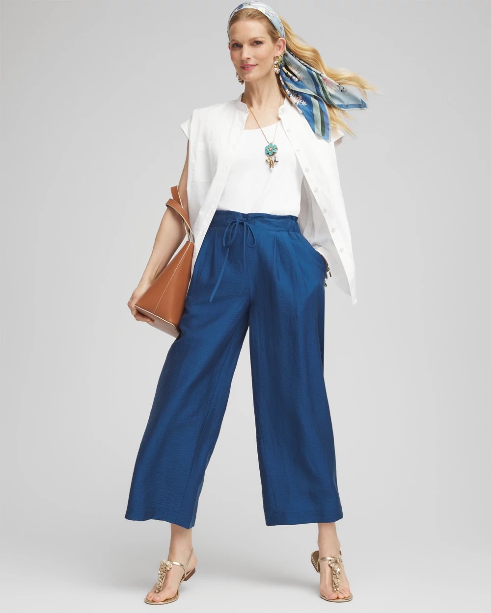 Chico's Lightweight Wide Leg Cropped Pants