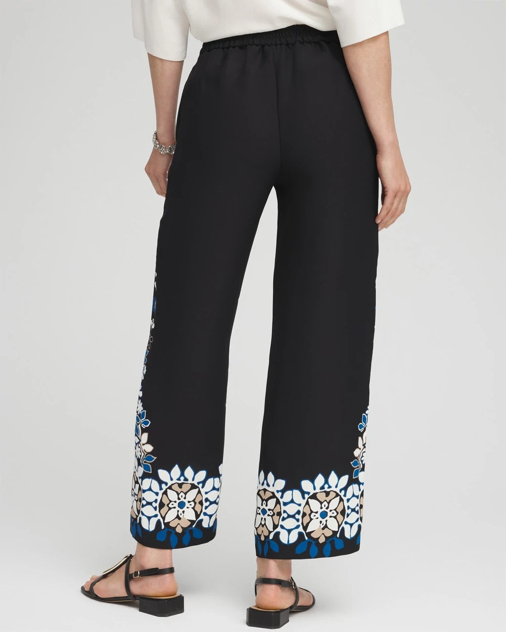 Chico's Placed Floral Print Soft Cropped Pants