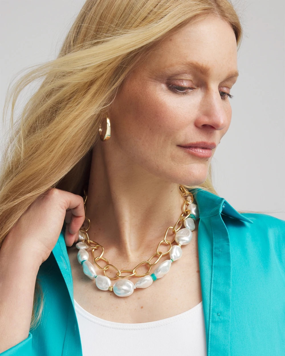 Chico's Pearlescent Goldtone Collar Necklace