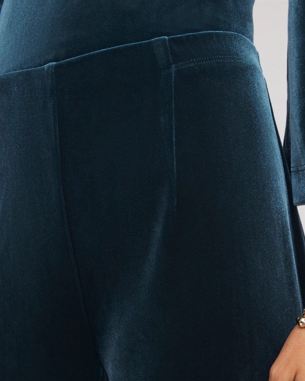 Chico's Travelers™ Velvet No Tummy Pants