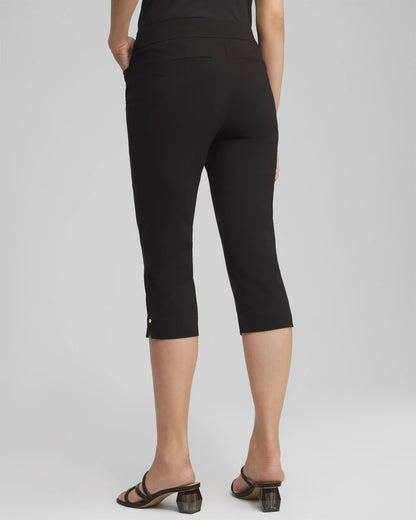 Chico's Brigitte™ Rivet Pull-On Capri Pants