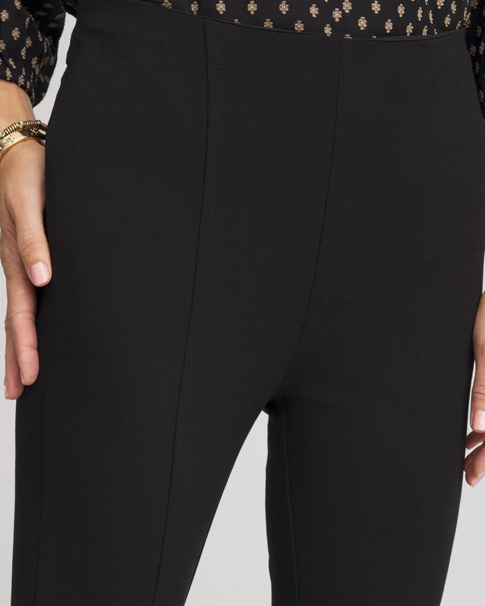 Chico's Lightweight Juliet Flared Ankle Pants
