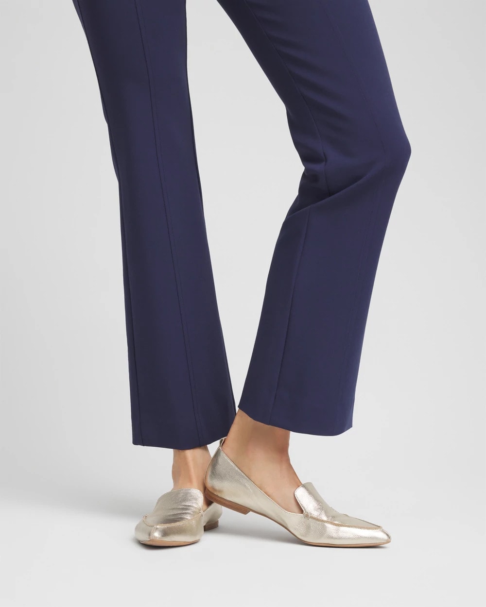 Chico's Lightweight Juliet Kick Flare Pants