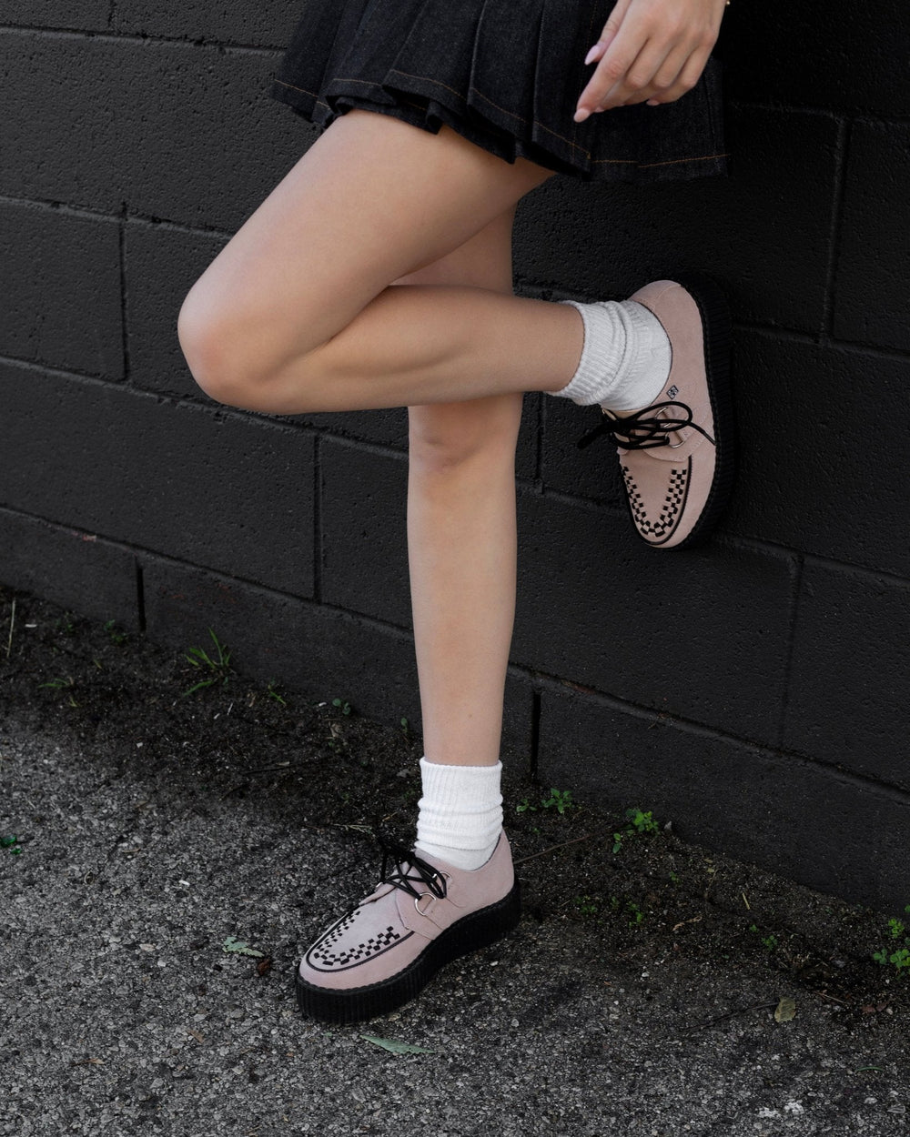 T.U.K. Shoes V3467 Misty Rose Suede Viva Mondo Creeper