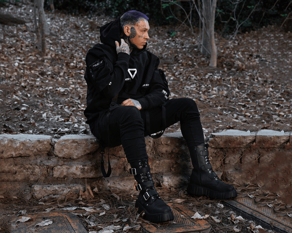 T.U.K. Shoes T2323 Black TUKskin™ 3-Buckle Anarchic Airship Boot