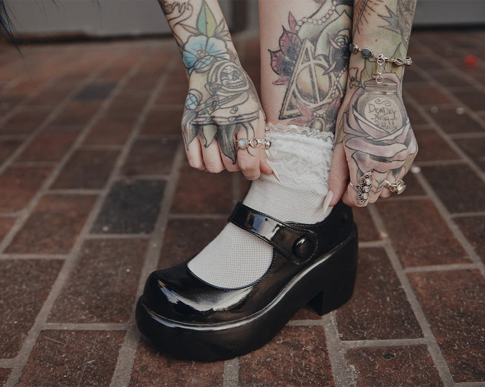 T.U.K. Shoes A3218L Black Liquid Bubble Mary Jane Platform