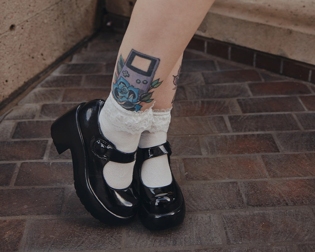 T.U.K. Shoes A3218L Black Liquid Bubble Mary Jane Platform