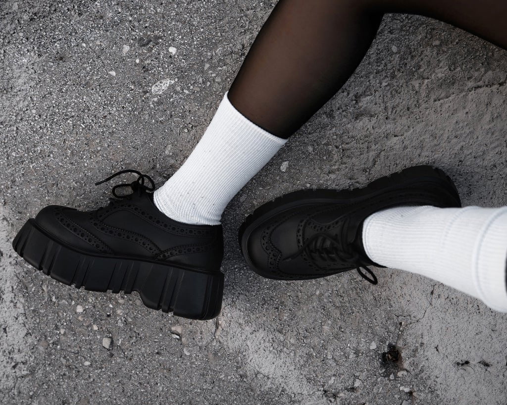 T.U.K. Shoes T2337 Black TUKskin™ Anarchic Airship Brogue