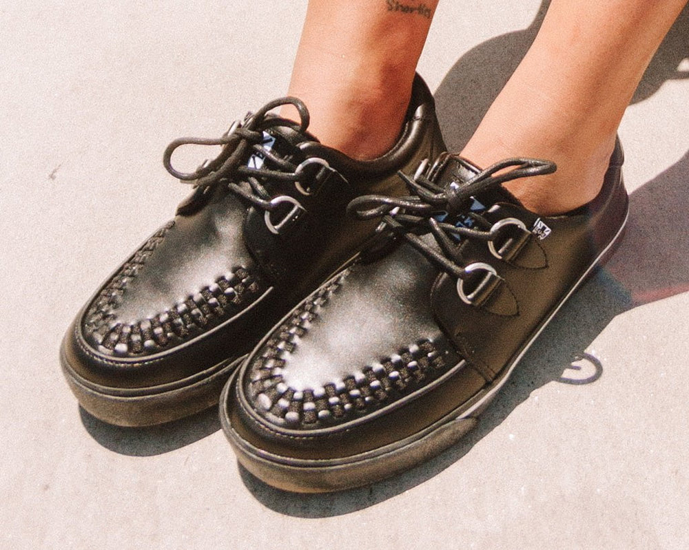 T.U.K. Shoes A9873 Black Leather D-Ring Sneaker