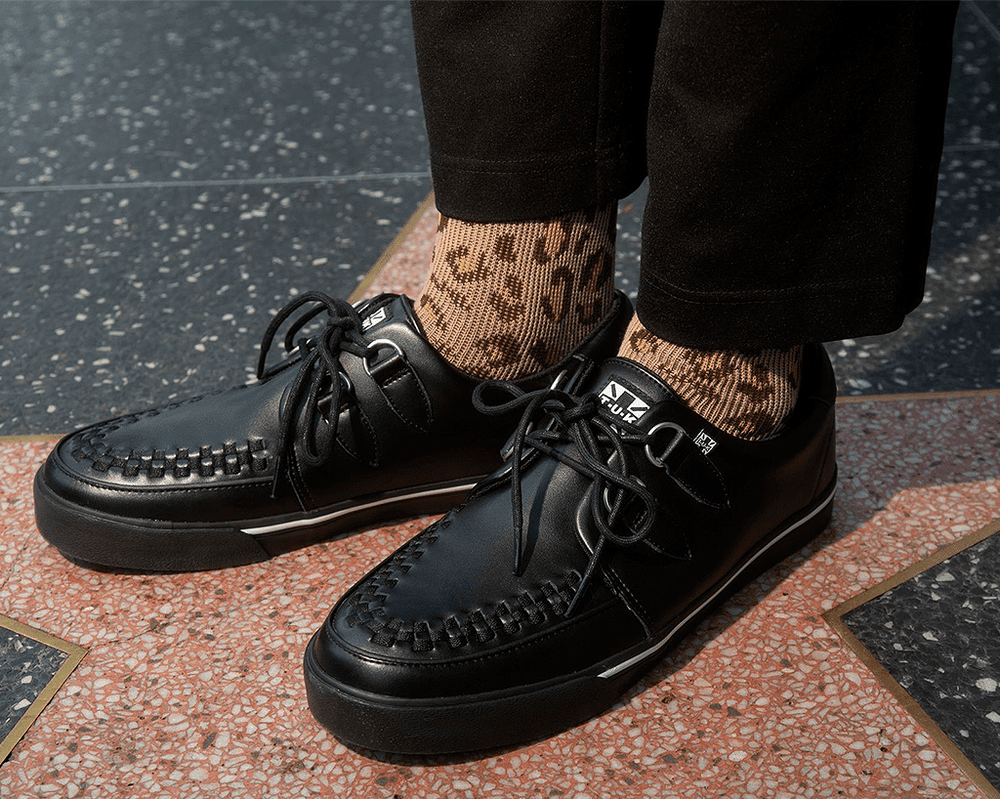 T.U.K. Shoes A9873 Black Leather D-Ring Sneaker