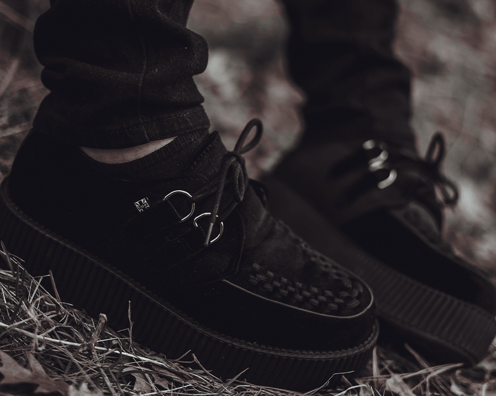 T.U.K. Shoes V9492 Black Velvet Viva Mondo Creeper