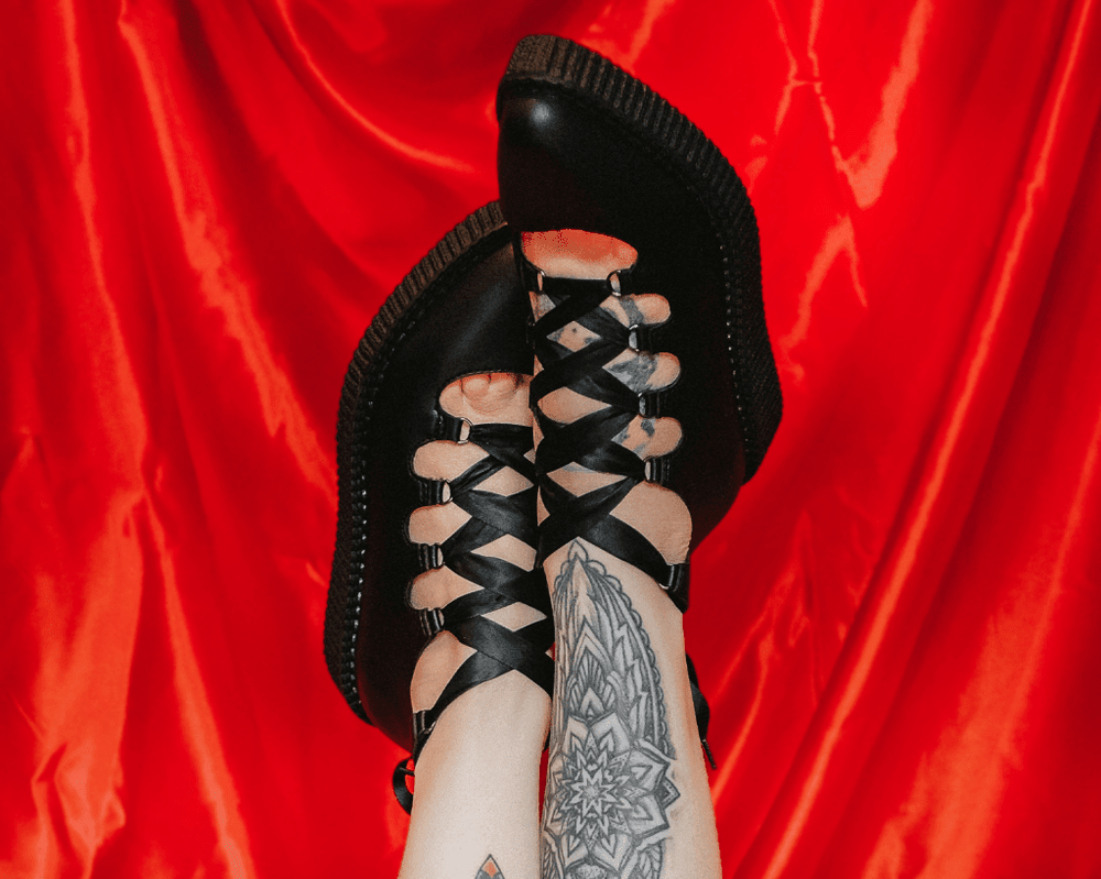 T.U.K. Shoes A9768L Black TUKskin™ 5-Loop Ribbon Mary Jane