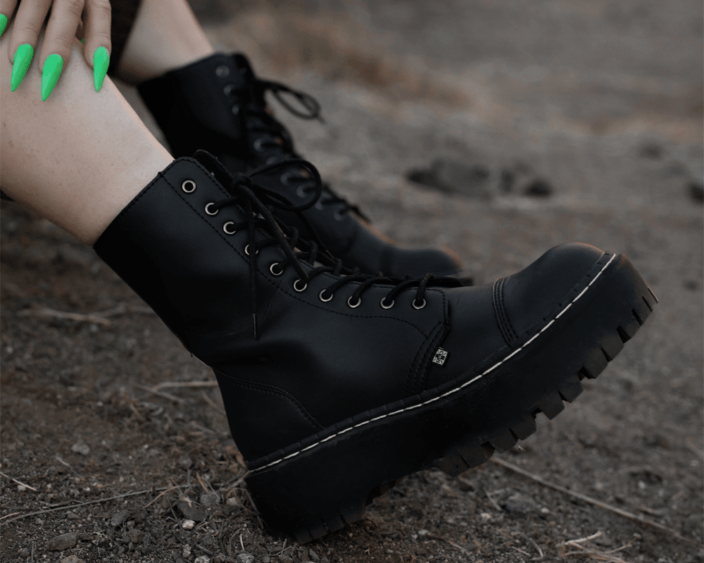 T.U.K. Shoes A3116 Black TUKskin™ 10-Eye Double Decker Boot