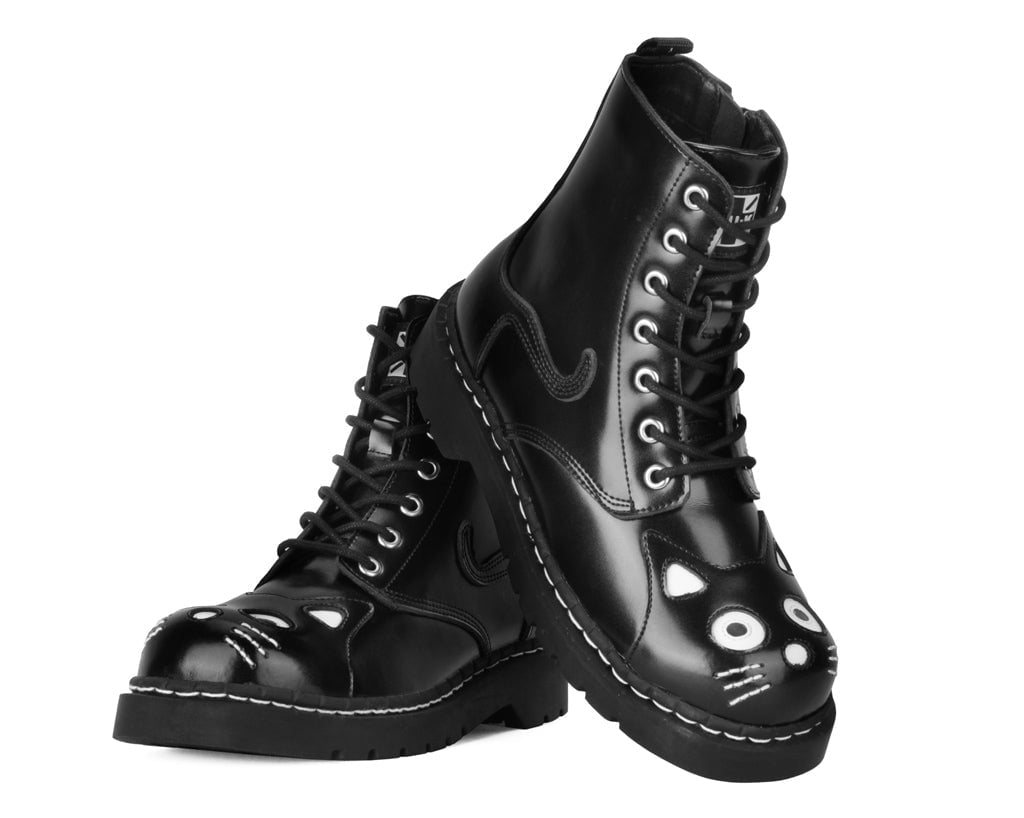 T.U.K. Shoes T2343 Black Leather Kitty Boot