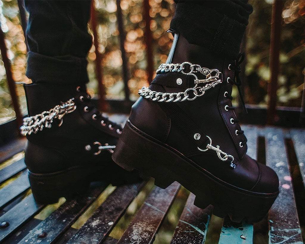 T.U.K. Shoes A9752 Black 7-Eye Chain & Strap Dino Lug Boot