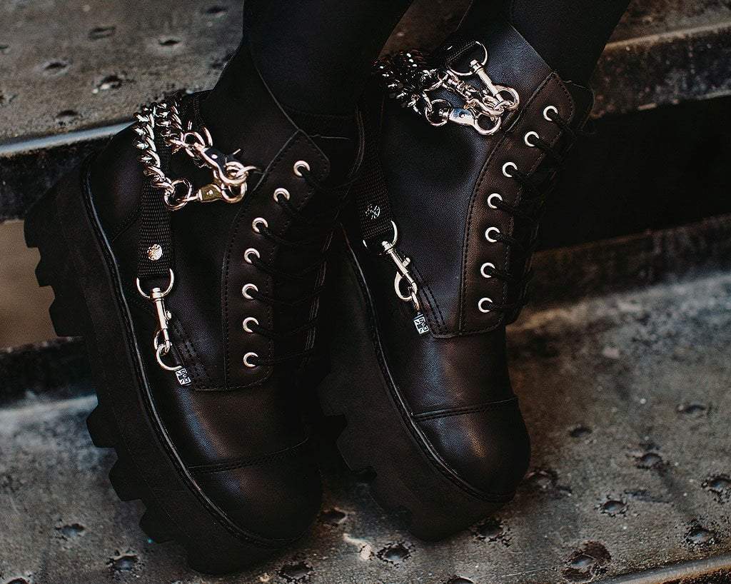 T.U.K. Shoes A9752 Black 7-Eye Chain & Strap Dino Lug Boot