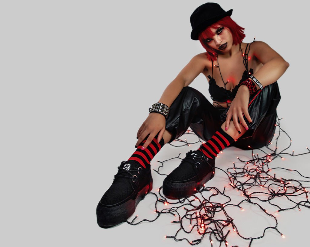 T.U.K. Shoes A3328 Black Canvas Interlace Platform Creeper Sneaker