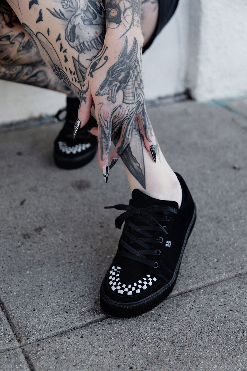 T.U.K. Shoes A3430 Black & White Suede Lace-Up Creeper Sneaker