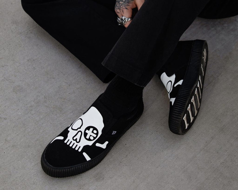 T.U.K. Shoes A3352 Black Skull Canvas Slip-On Sneaker