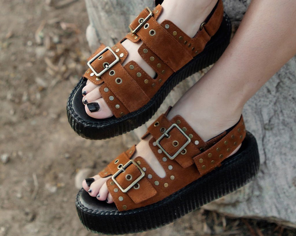 T.U.K. Shoes V3344L Brown Suede Flat Stud Viva Mondo Sandal