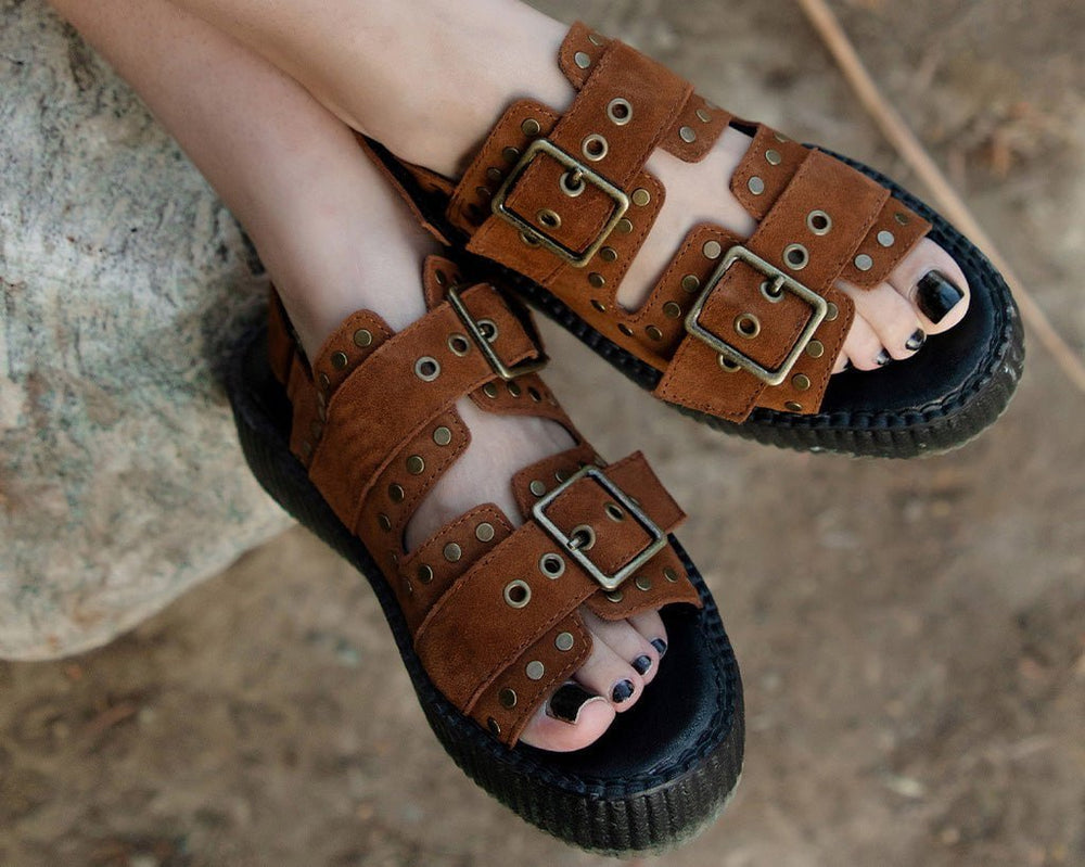 T.U.K. Shoes V3344L Brown Suede Flat Stud Viva Mondo Sandal