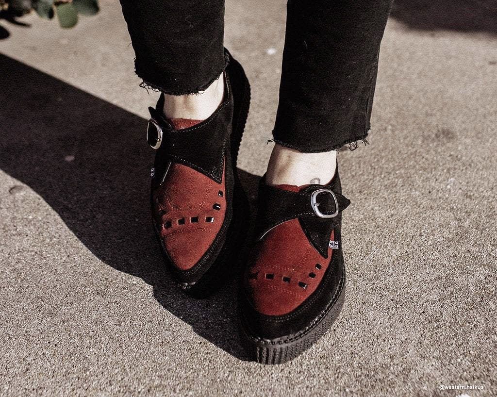 T.U.K. Shoes A9592 Black & Burgundy Suede Pointed Buckle Creeper