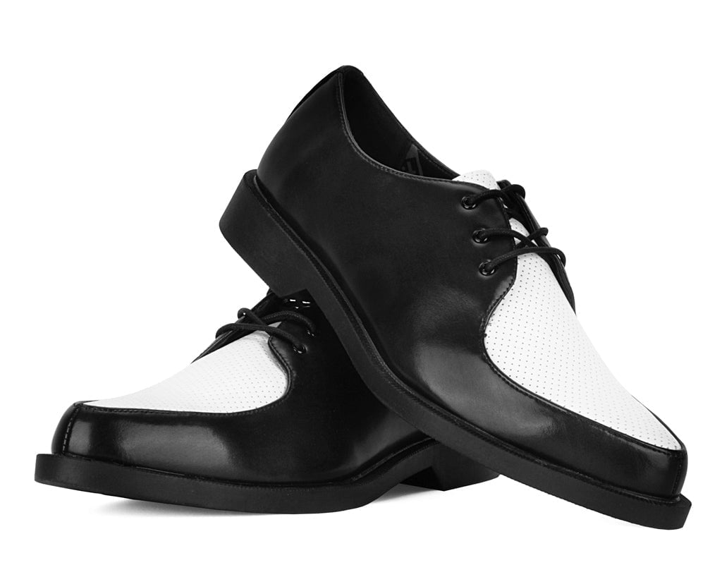 T.U.K. Shoes A3366 Black & White Pointed Jam Shoe