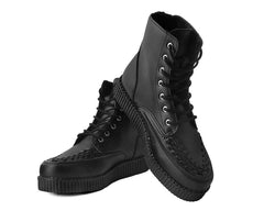 T.U.K. Shoes F9709 Black TUKskin™ 7-Eye Viva Low Boot