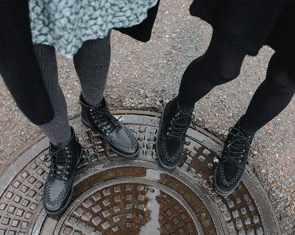 T.U.K. Shoes F9709 Black TUKskin™ 7-Eye Viva Low Boot