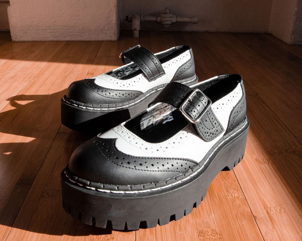 T.U.K. Shoes A9888L Black & White Double Decker Mary Jane