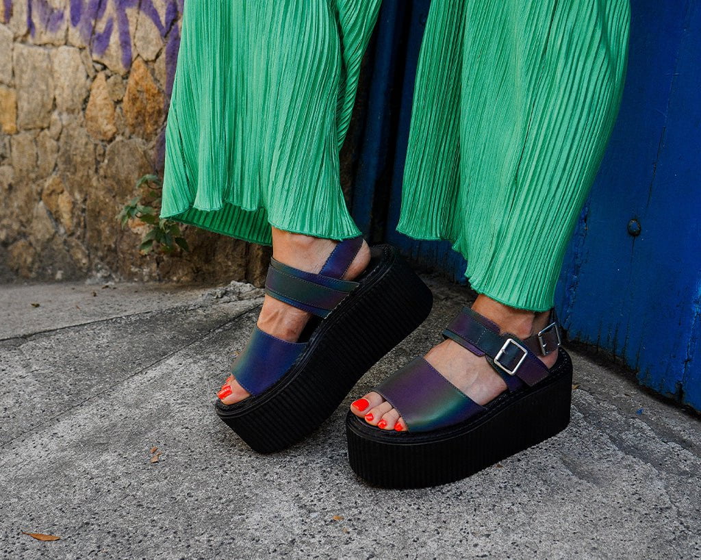 T.U.K. Shoes S3305L Midnight Chameleon Strato Sandal