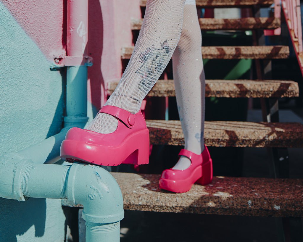 T.U.K. Shoes A3219L Pink Liquid Bubble Mary Jane Platform