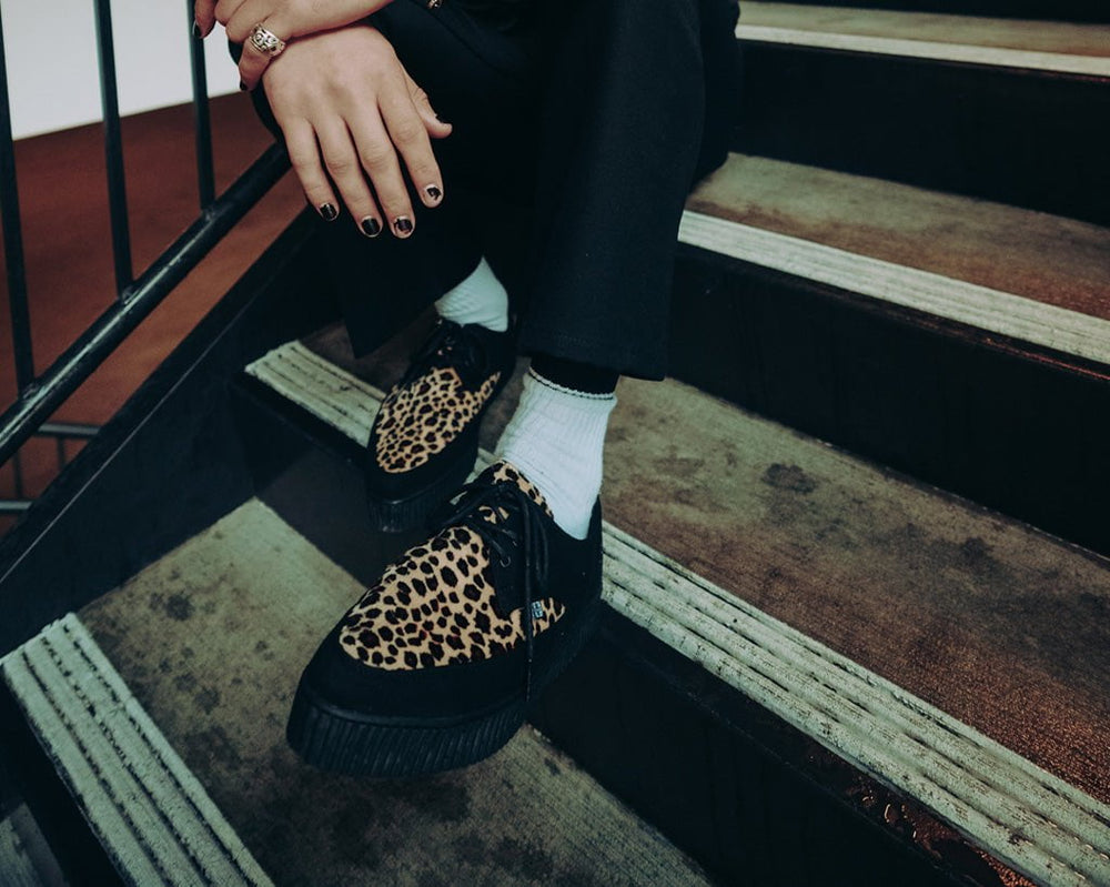 T.U.K. Shoes Black & Leopard Tie Pointed Lace Up EZC