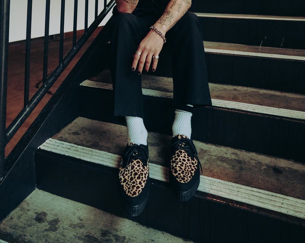 T.U.K. Shoes Black & Leopard Tie Pointed Lace Up EZC
