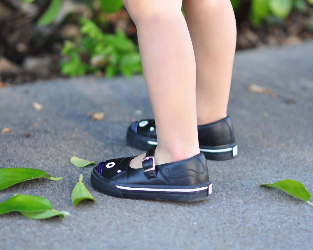 T.U.K. Shoes A9725B Black & White Kitty Mary Jane Toddler Sneaker