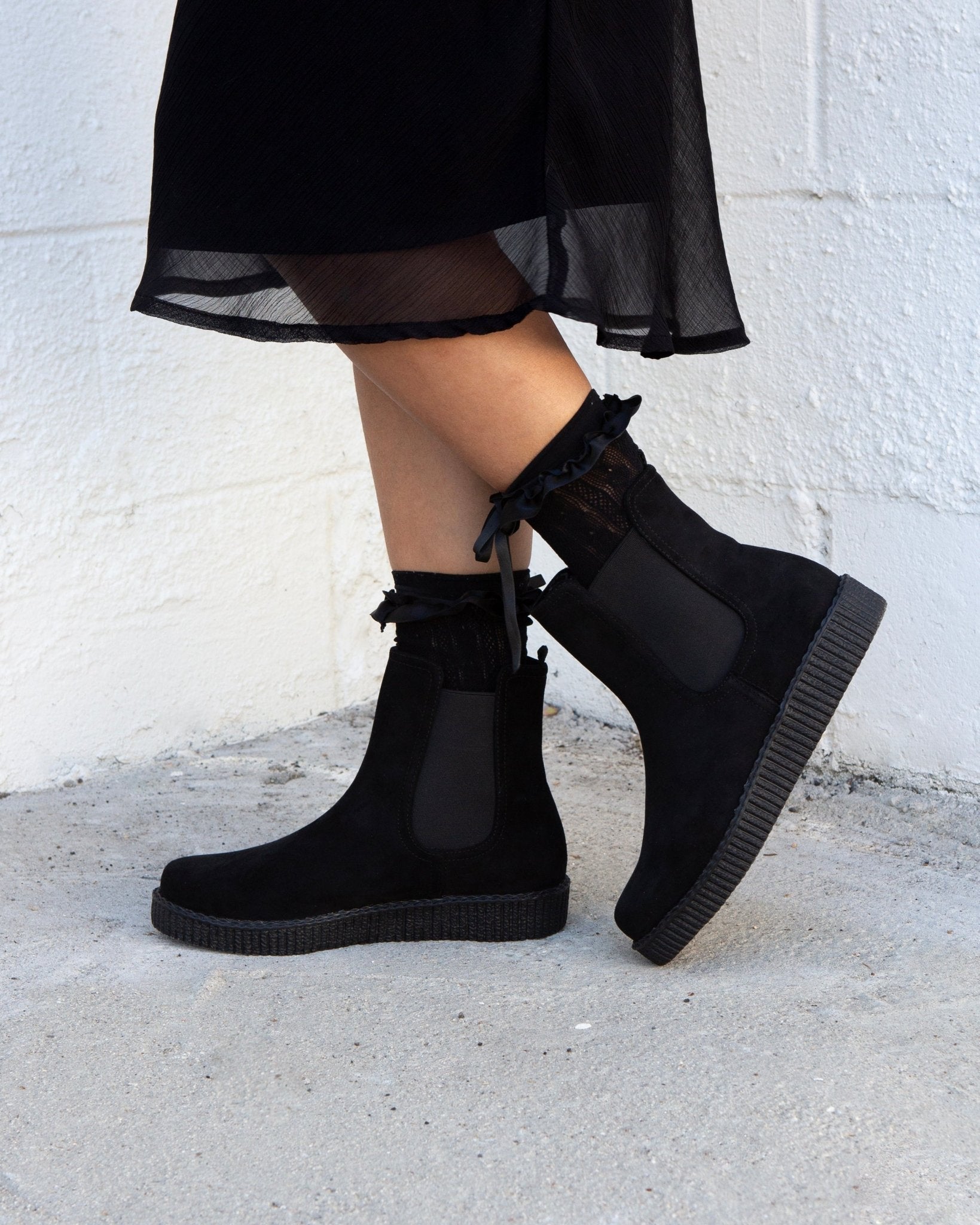 T.U.K. Shoes F3424L Black Faux Suede Viva Low Chelsea Boot