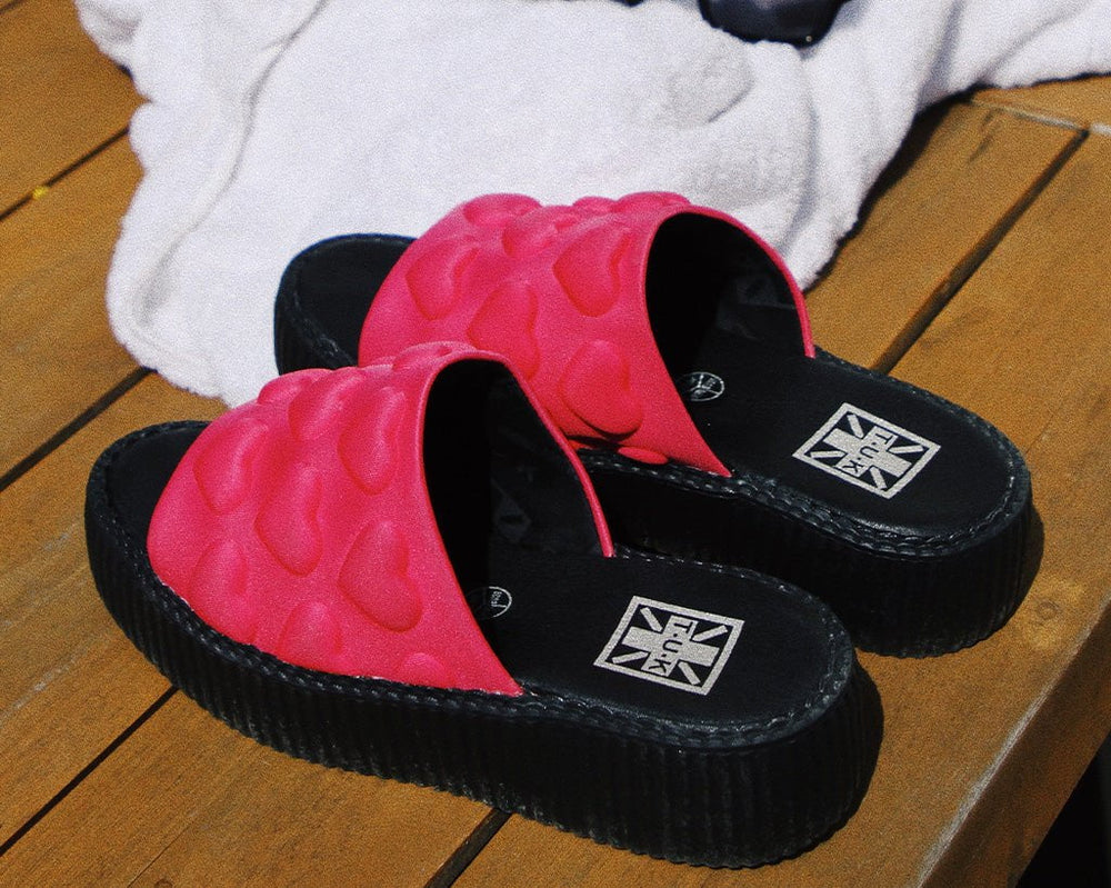 T.U.K. Shoes V3303L Pink Puff Heart Mondo Sandal