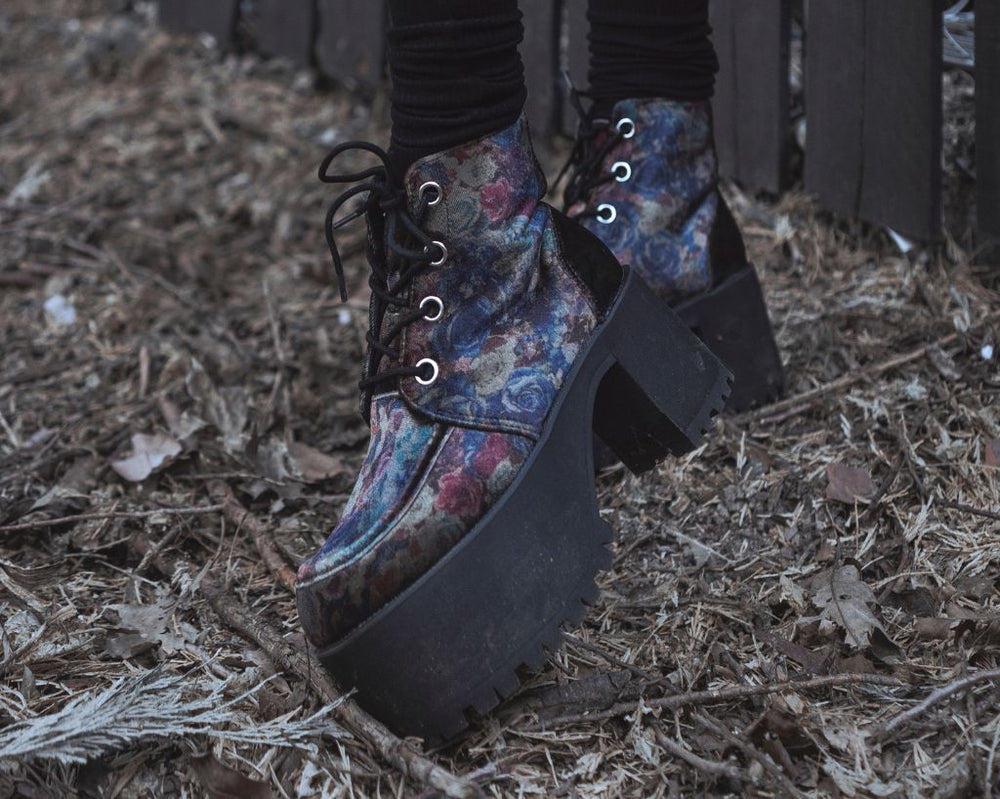 T.U.K. Shoes A3285L Floral Velvet Nosebleed Boot