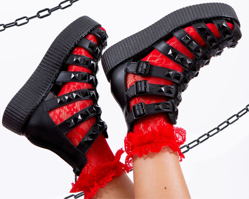 T.U.K. Shoes V3383L Black Studded Gladiator Viva Mondo Sandal