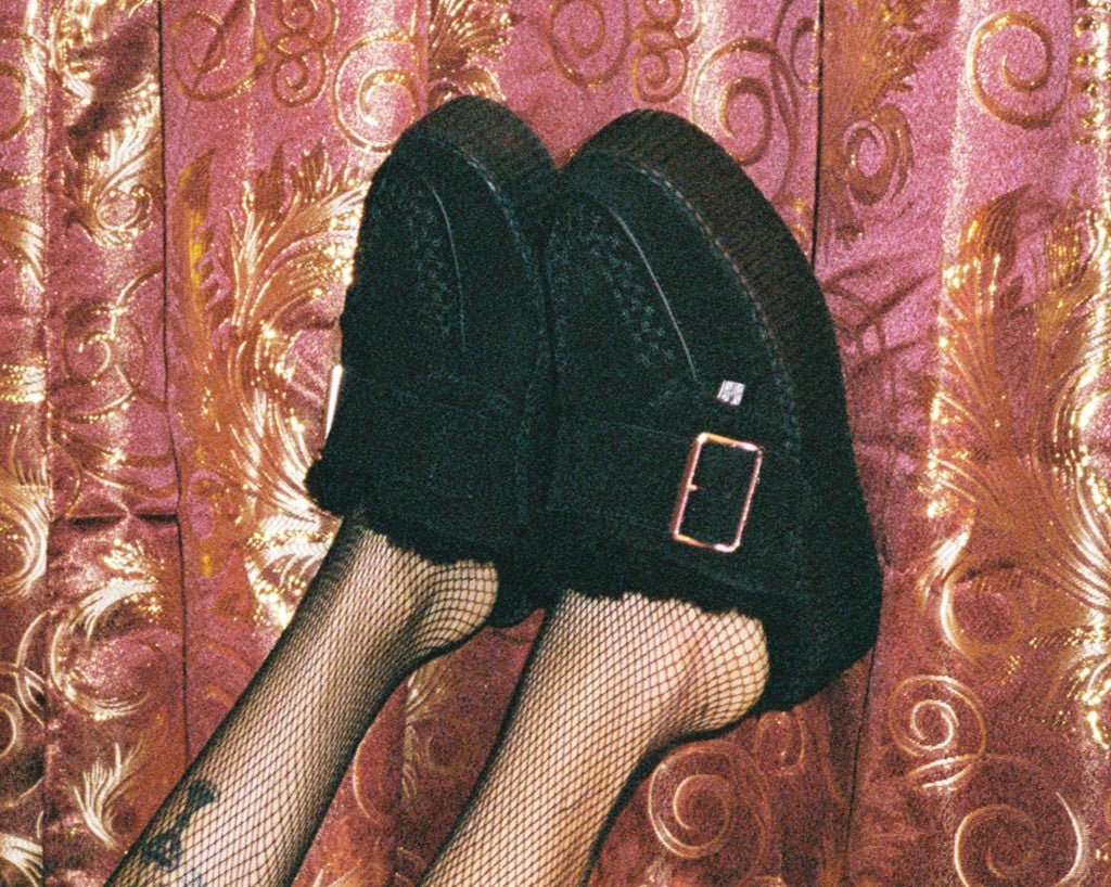 T.U.K. Shoes V3235L Black Suede Wool Creeper Mule
