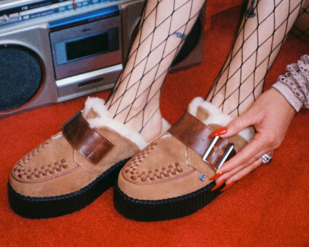T.U.K. Shoes V3236L Brown Suede Wool Creeper Mule