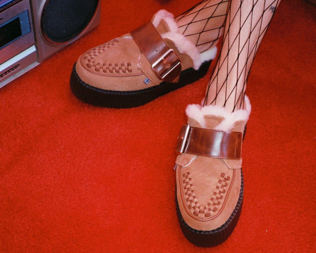 T.U.K. Shoes V3236L Brown Suede Wool Creeper Mule