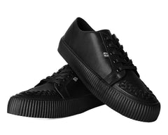T.U.K. Shoes A3314 Black Leather Lace-Up Creeper Sneaker