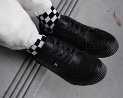 T.U.K. Shoes A3314 Black Leather Lace-Up Creeper Sneaker