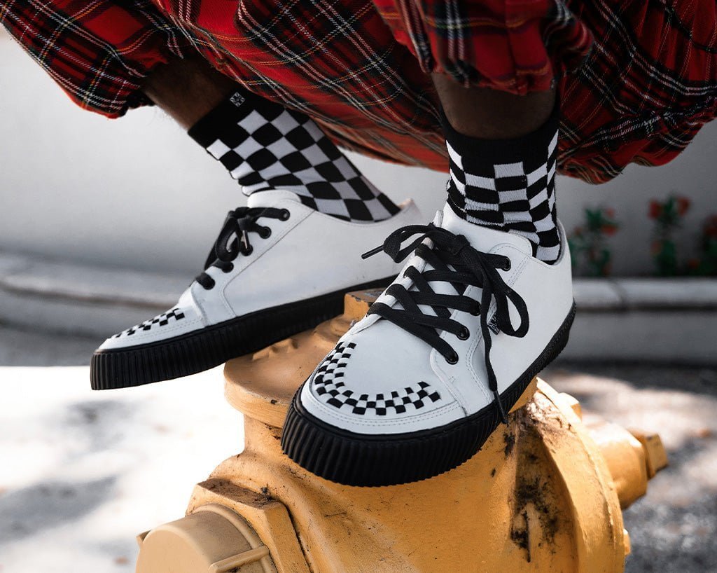 T.U.K. Shoes A3315 White Leather Lace-Up Creeper Sneaker