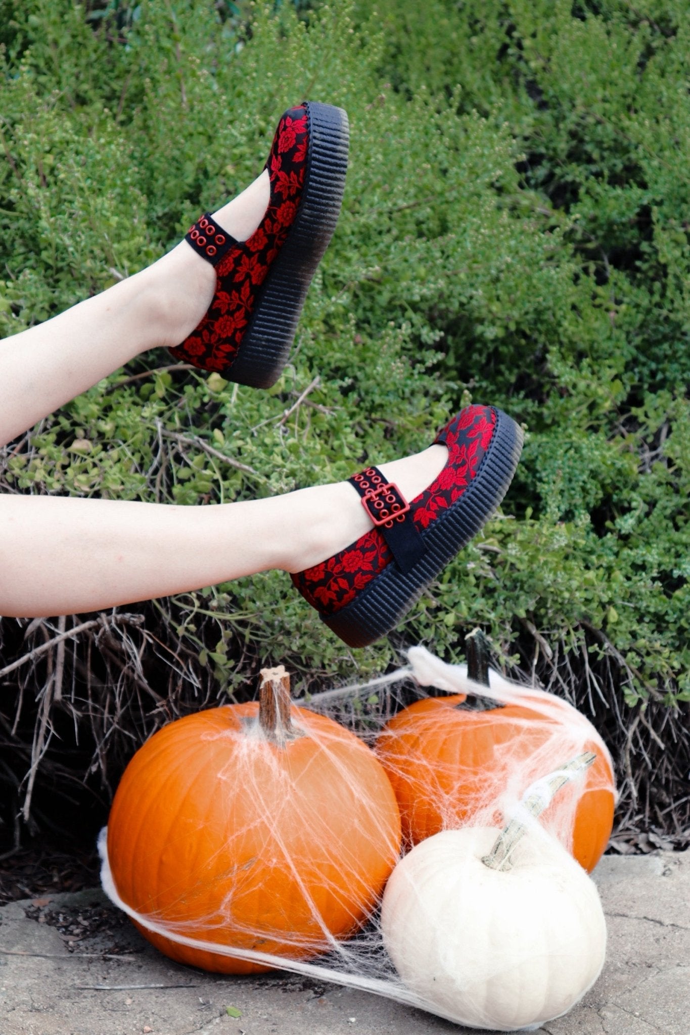 T.U.K. Shoes V3407L Black & Red Silk Flower Mondo Mary Jane
